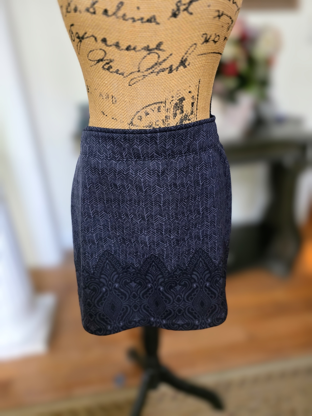 Athleta Navy Patterned Tech Skirt